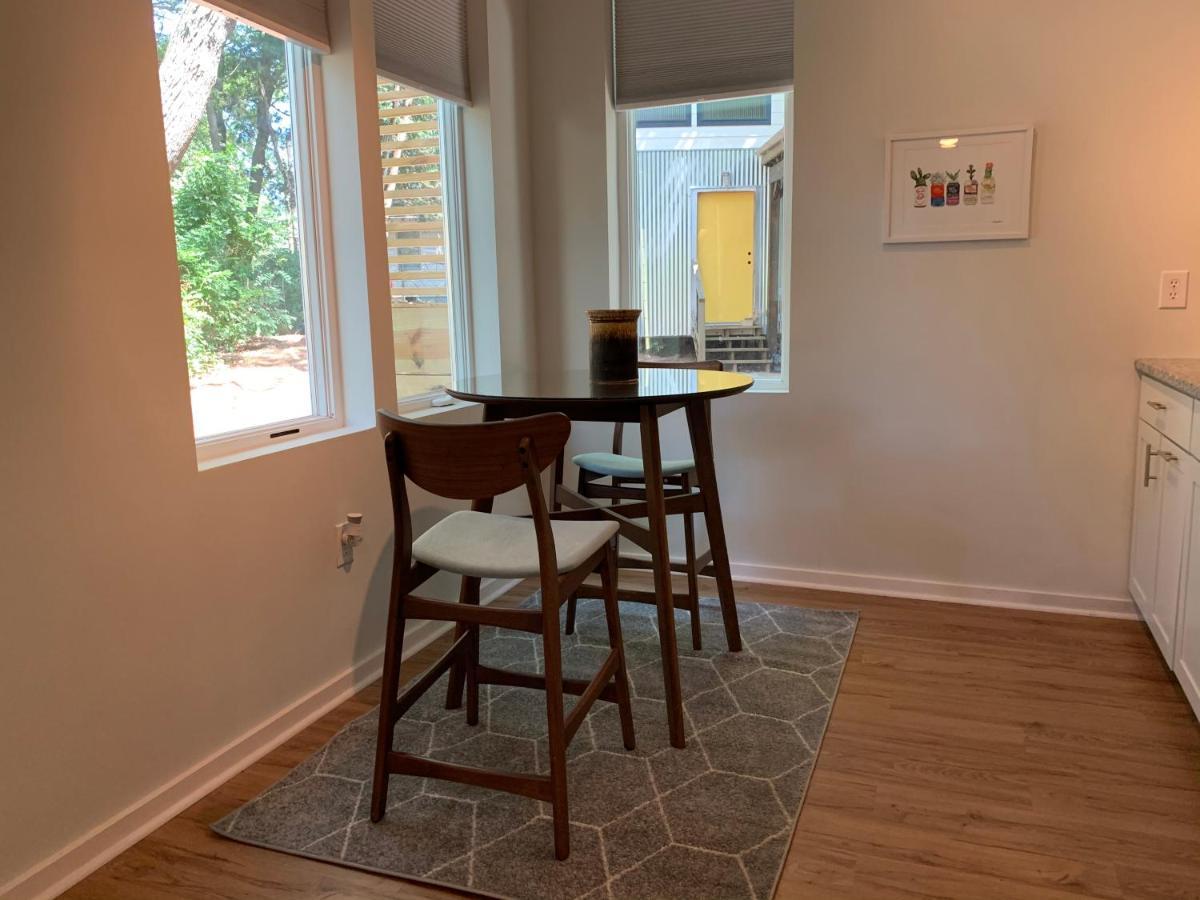 Normalbnb - 2 Blocks From Restaurants, Bars, Hospital Athens Eksteriør bilde