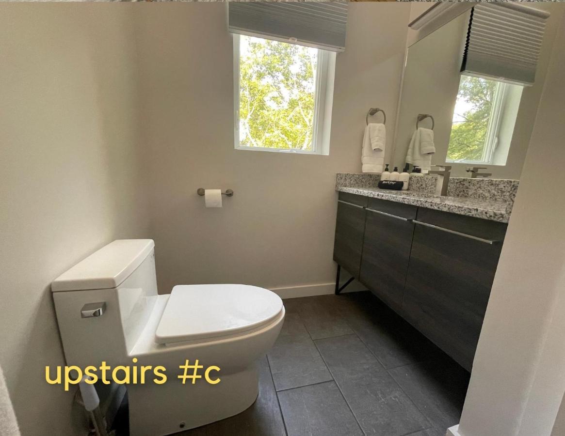 Normalbnb - 2 Blocks From Restaurants, Bars, Hospital Athens Eksteriør bilde